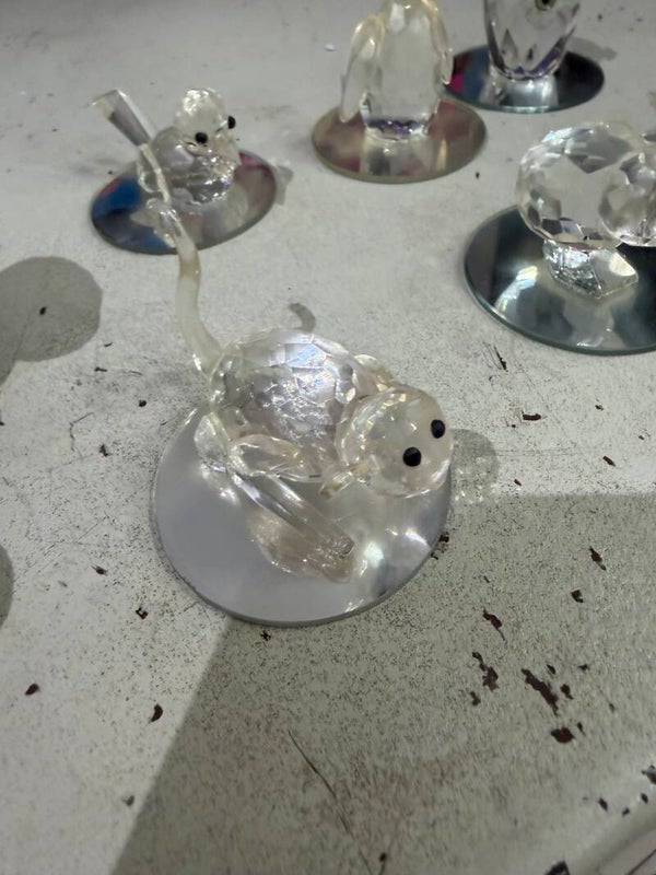 Mouse In Glass - Collectibles