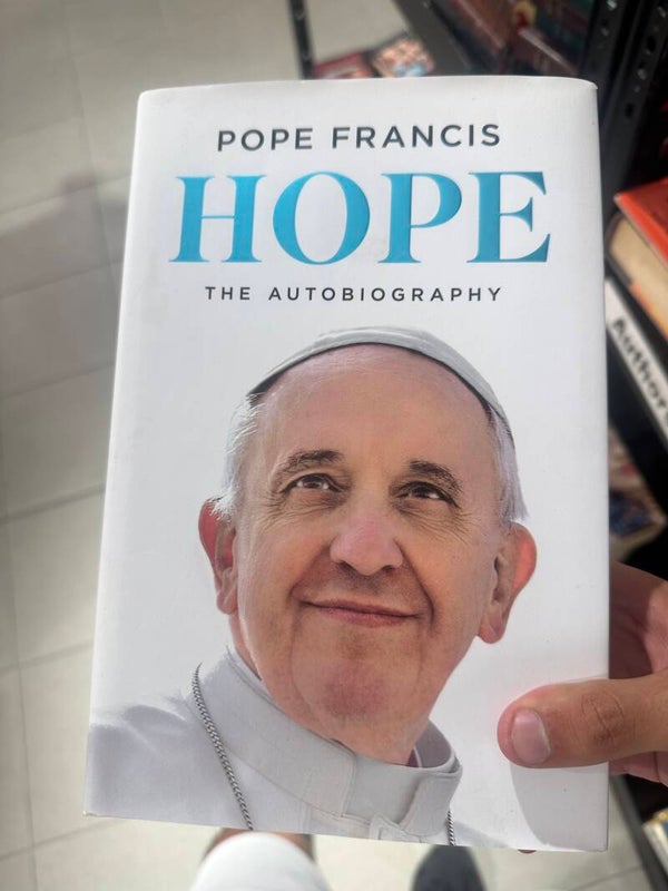 Pope Francis: Hope the autobiography - Books*