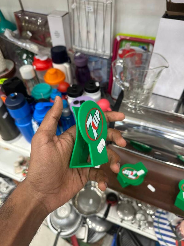 7UP Paper Napkin Holder - Collectibles