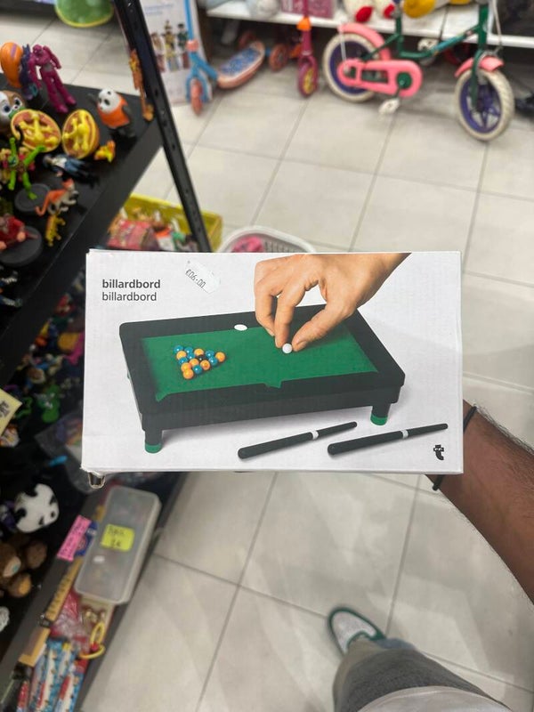 Mini Pool Table - Games