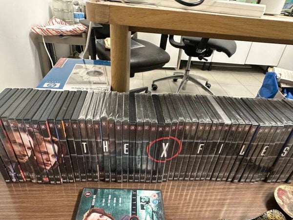 1990s X Files Whole Series 50 DVDs - Movies*