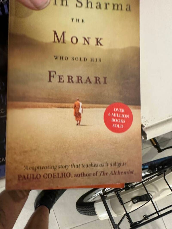 The Monk Who Sold His Ferrari - Books*