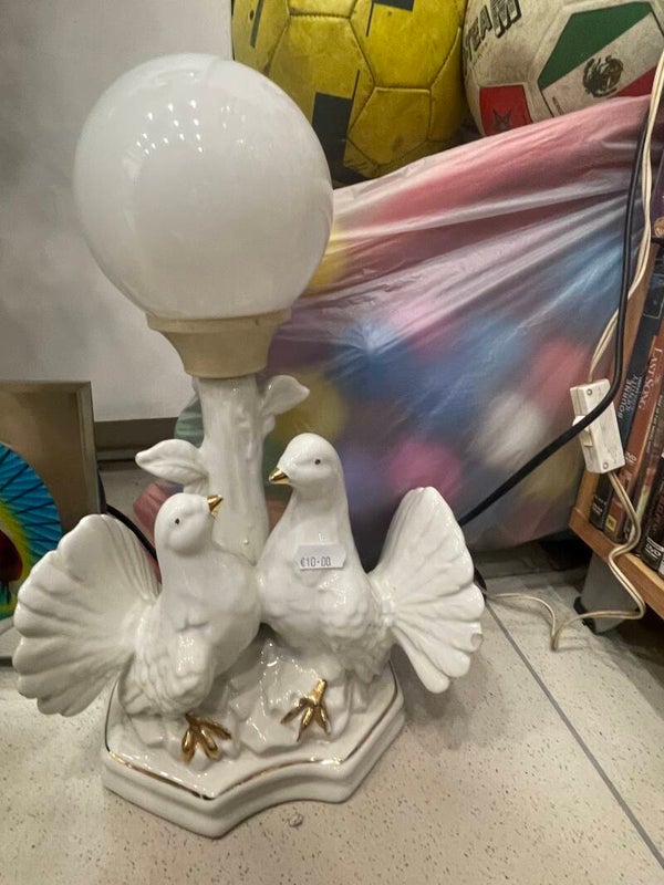 White Doves Ceramic Table Lamp - Decor