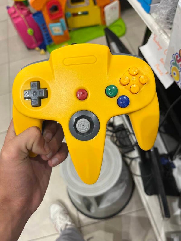 Vintage Nintendo 64 Controller - Gaming*