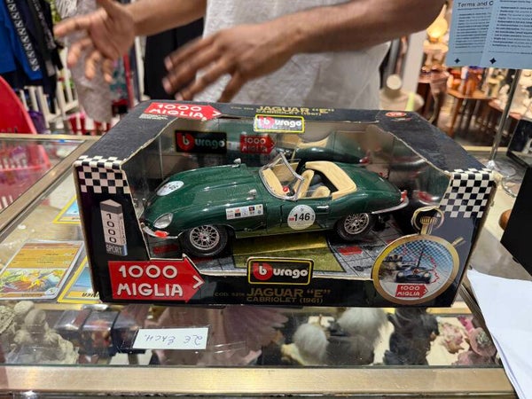 Burago Jaguar E Mille Cabriolet 1961 Miglia - Collectibles