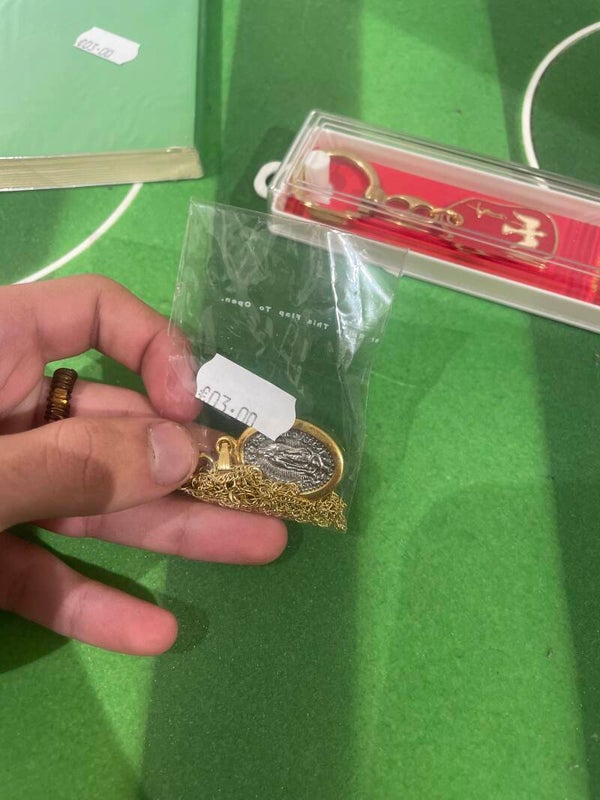 Mary keychain - Religous*