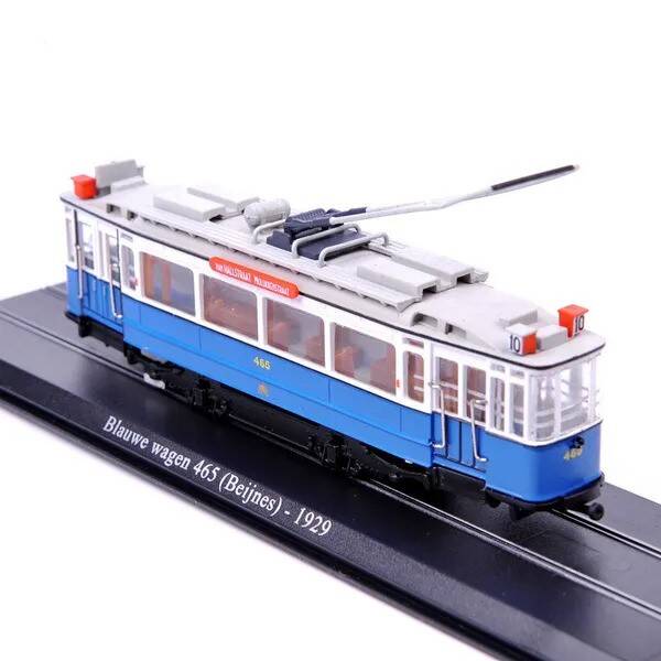 Blauwe wagen 465
