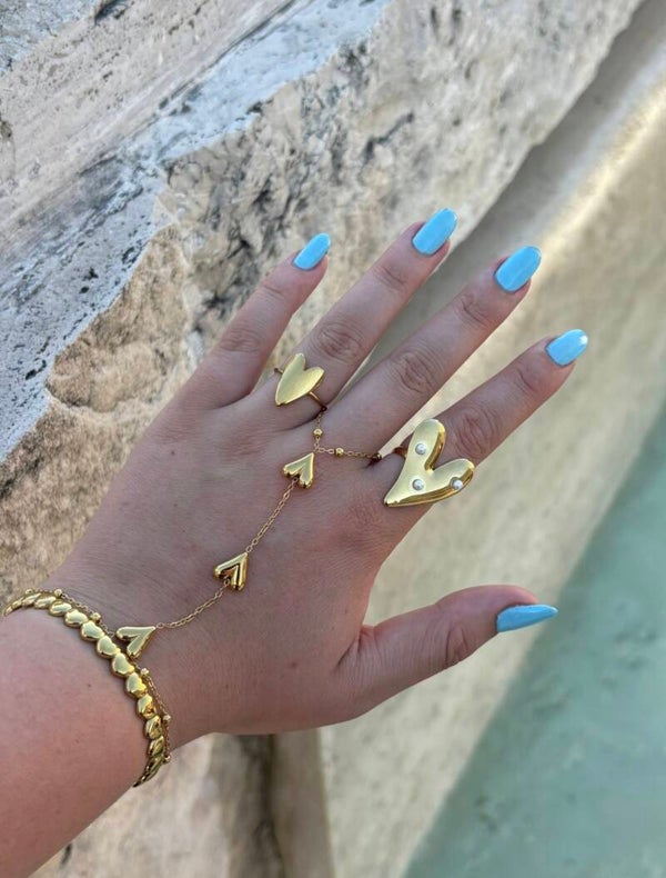Love me hand chain