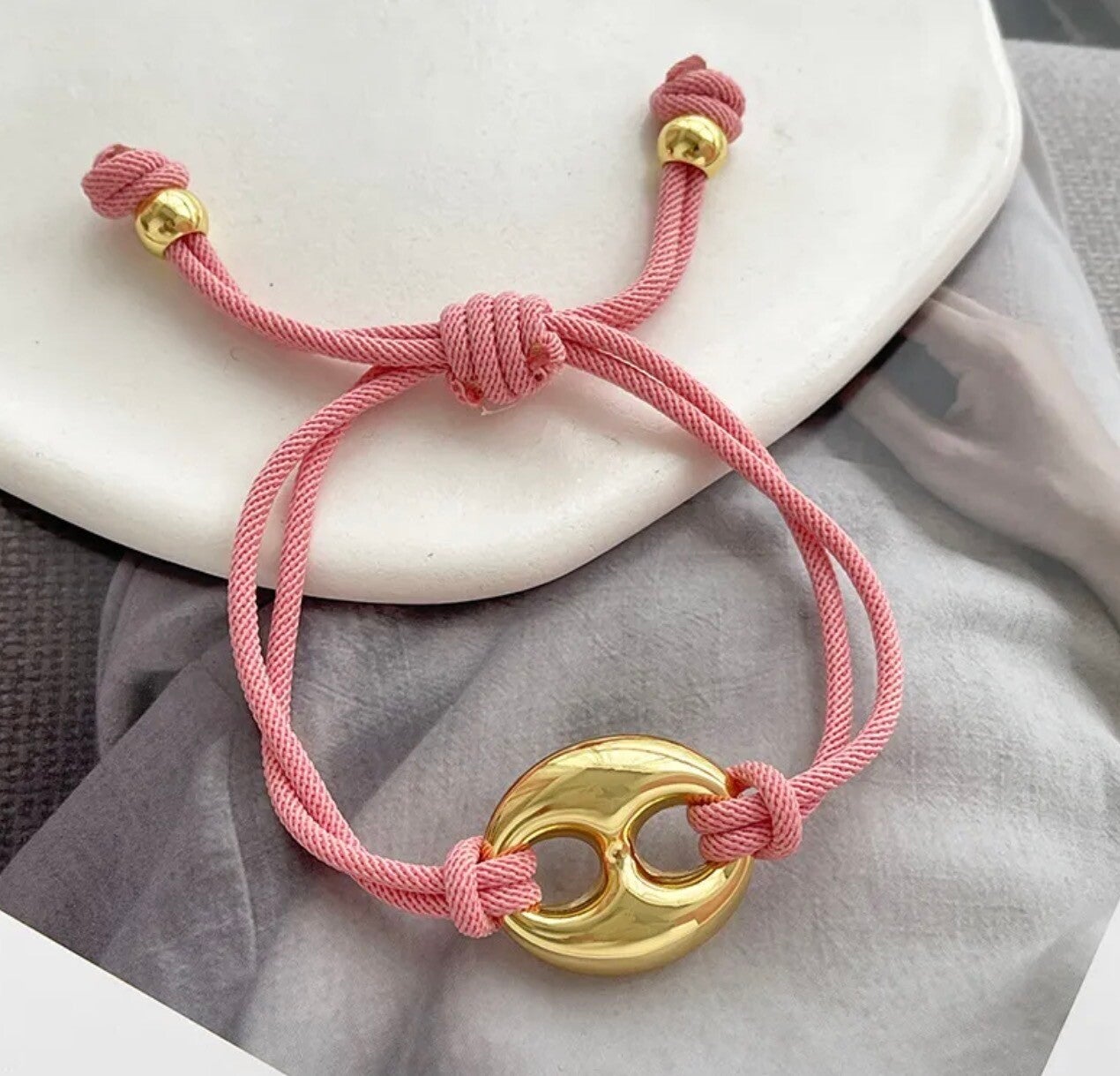 Amoura armband roze