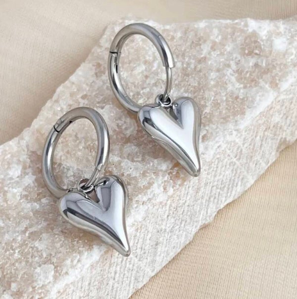 Simple love oorbellen zilver