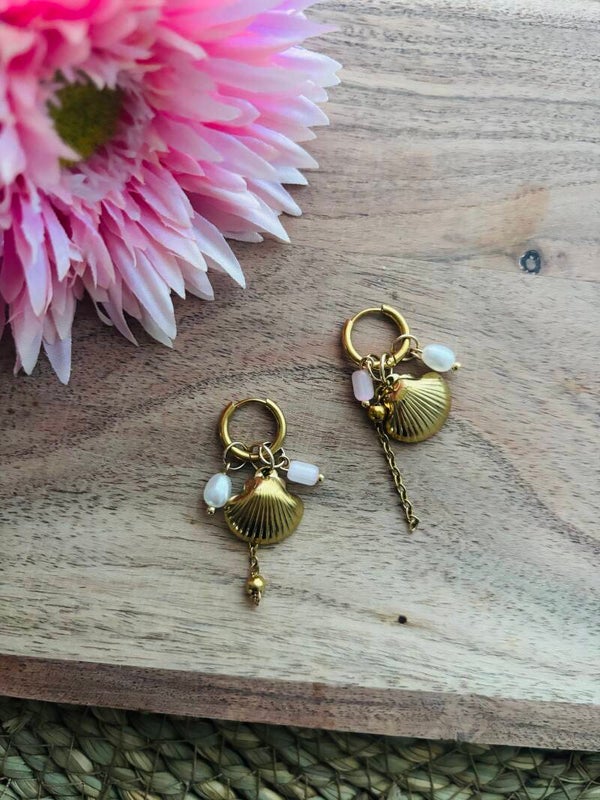 Pink luxe kleine zee schelp oorbellen