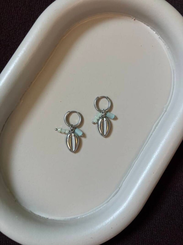 Schelp oorbellen mint zilver