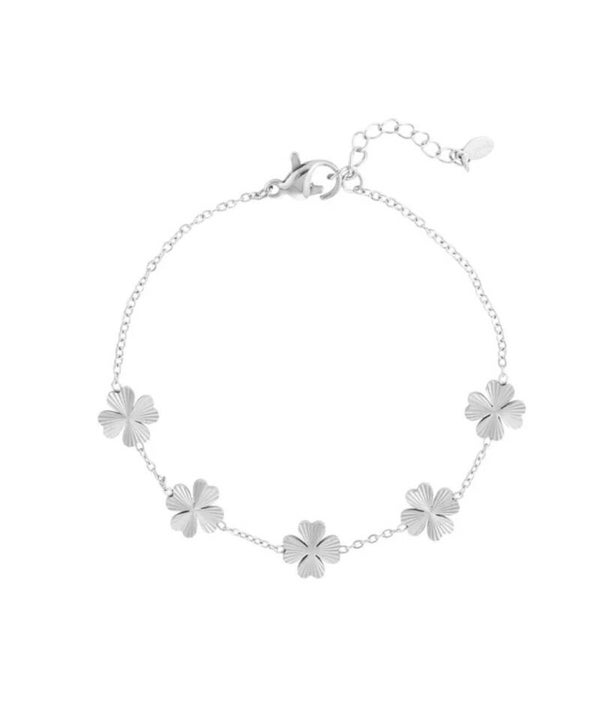 Leafy luck armband