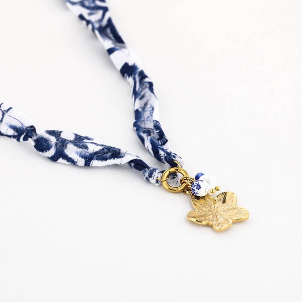 Blossum bleu ketting