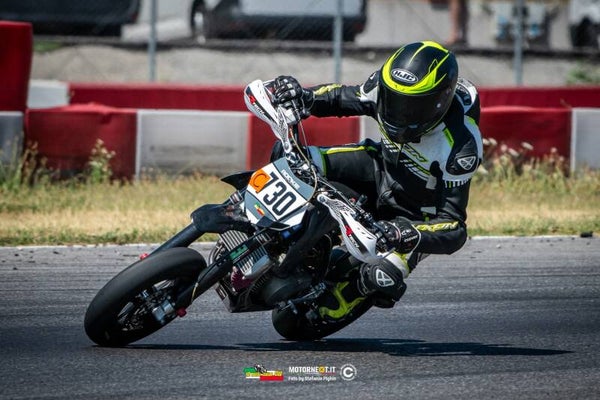 22 SETTEMBRE TEST IN PISTA A POMPOSA CON MOTO DEL TEAM LORITECH