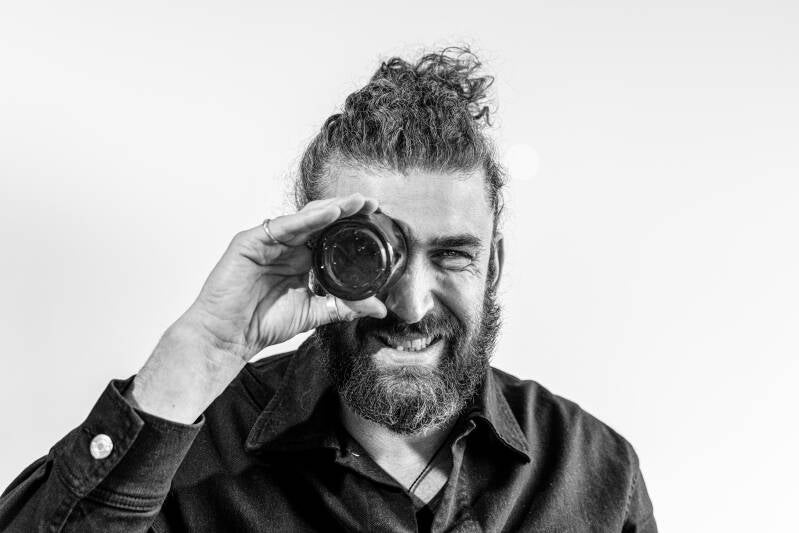 portait-3-standard-gih0n4.jpg