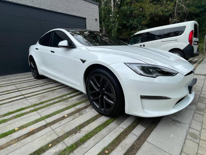 tesla-standard.jpg