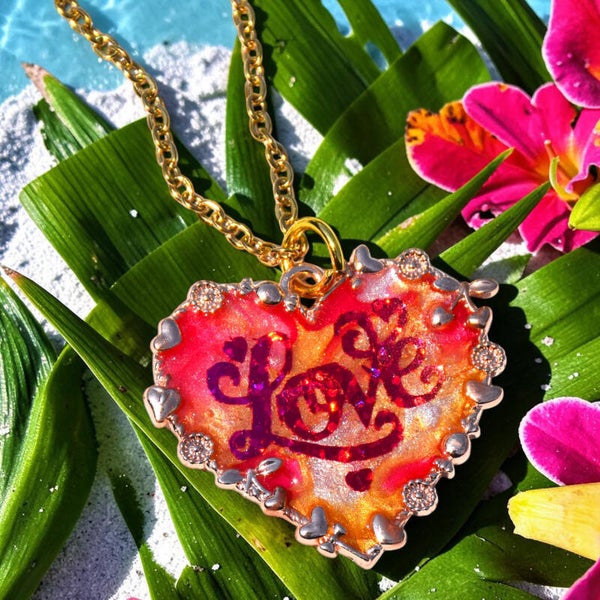 Collier Cœur Love & Amoureux en Résine – Création Artisanale Unique