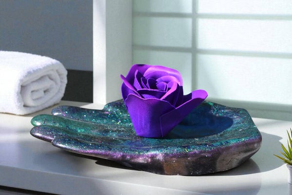 🌹🖐️ Porte-Savon en Résine Époxy avec Rose en Savon – Élégant, Pratique & Parfumé 🖐️🌹