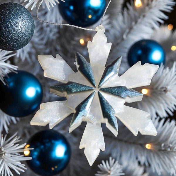 ❄️ Décoration de Noël – Grand Flocon de Neige 3D