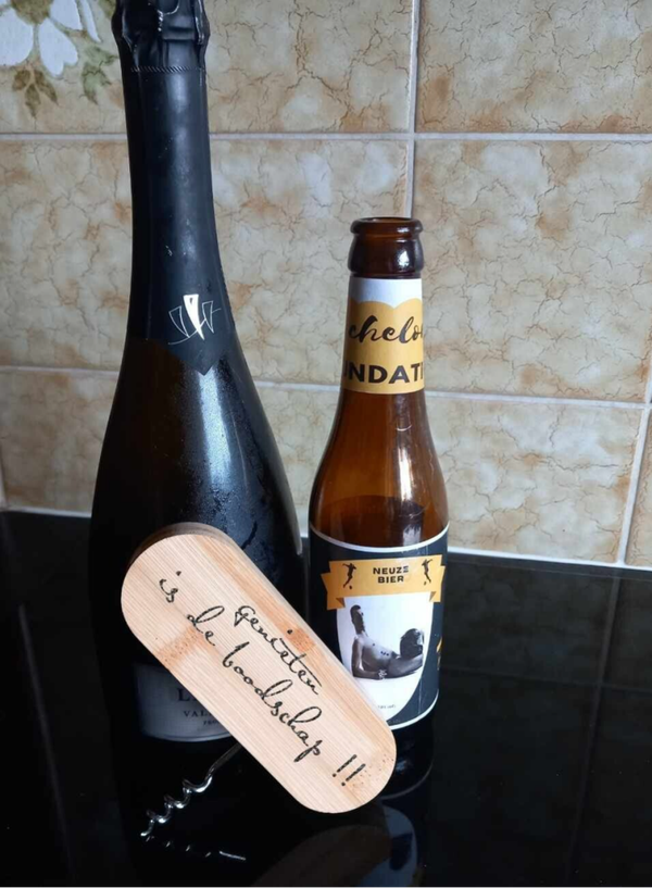 Magnetische kurkentrekker en opener