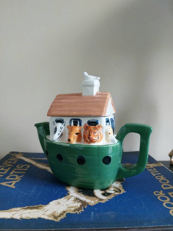Noahs ark theepot