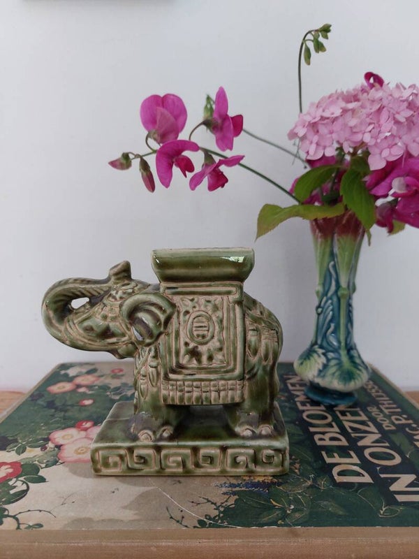 Olifanten plantenstandaard