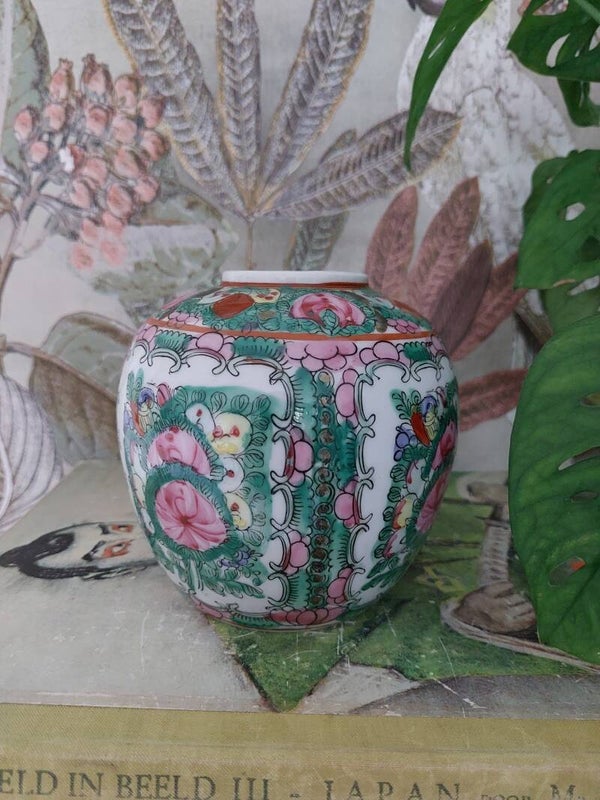 Oosters hand painted vaasje