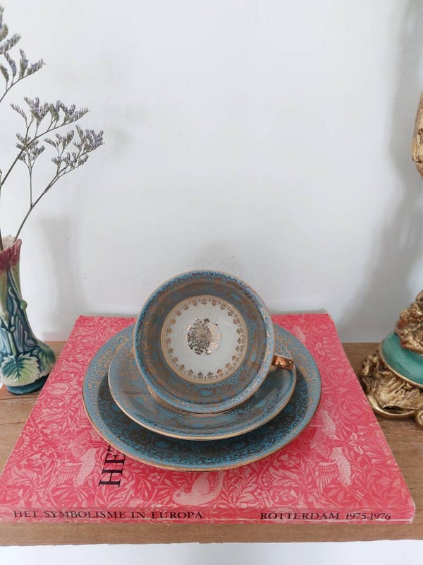 Ontbijtset, bord en kop en schotel