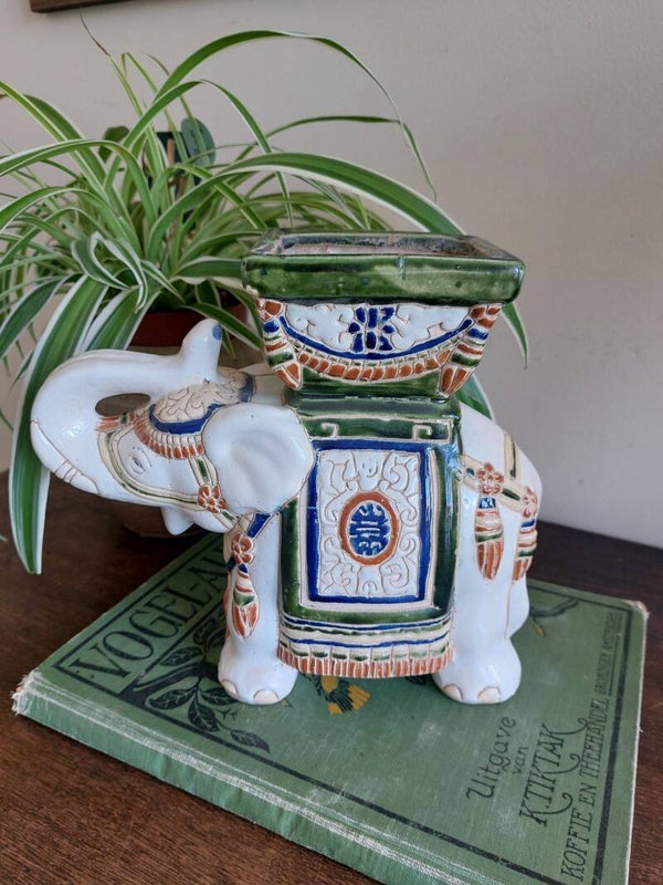 Olifant keramiek plantenbak