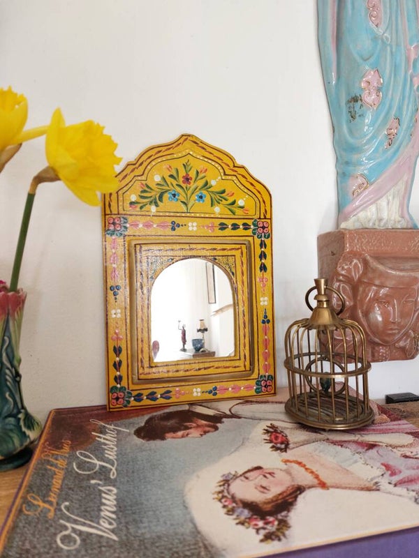 Houten oosterse spiegel