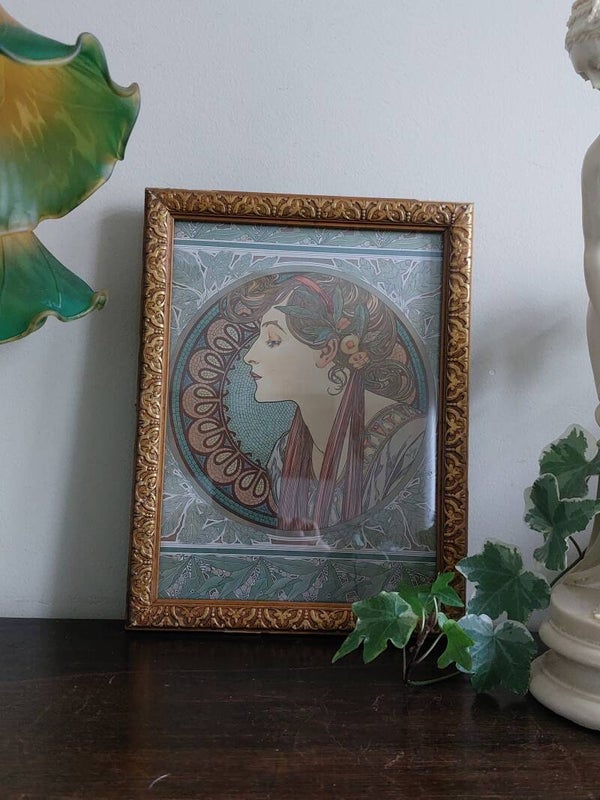 Mucha kader Le Laurel