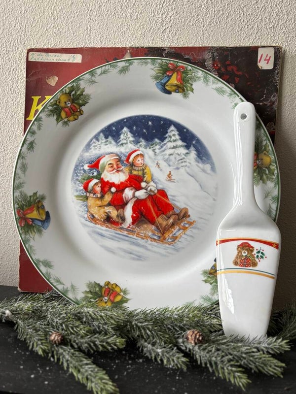 Taartschaal met taartschep