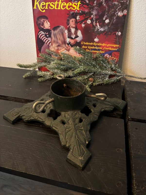 Gietijzeren kerstboomstandaard