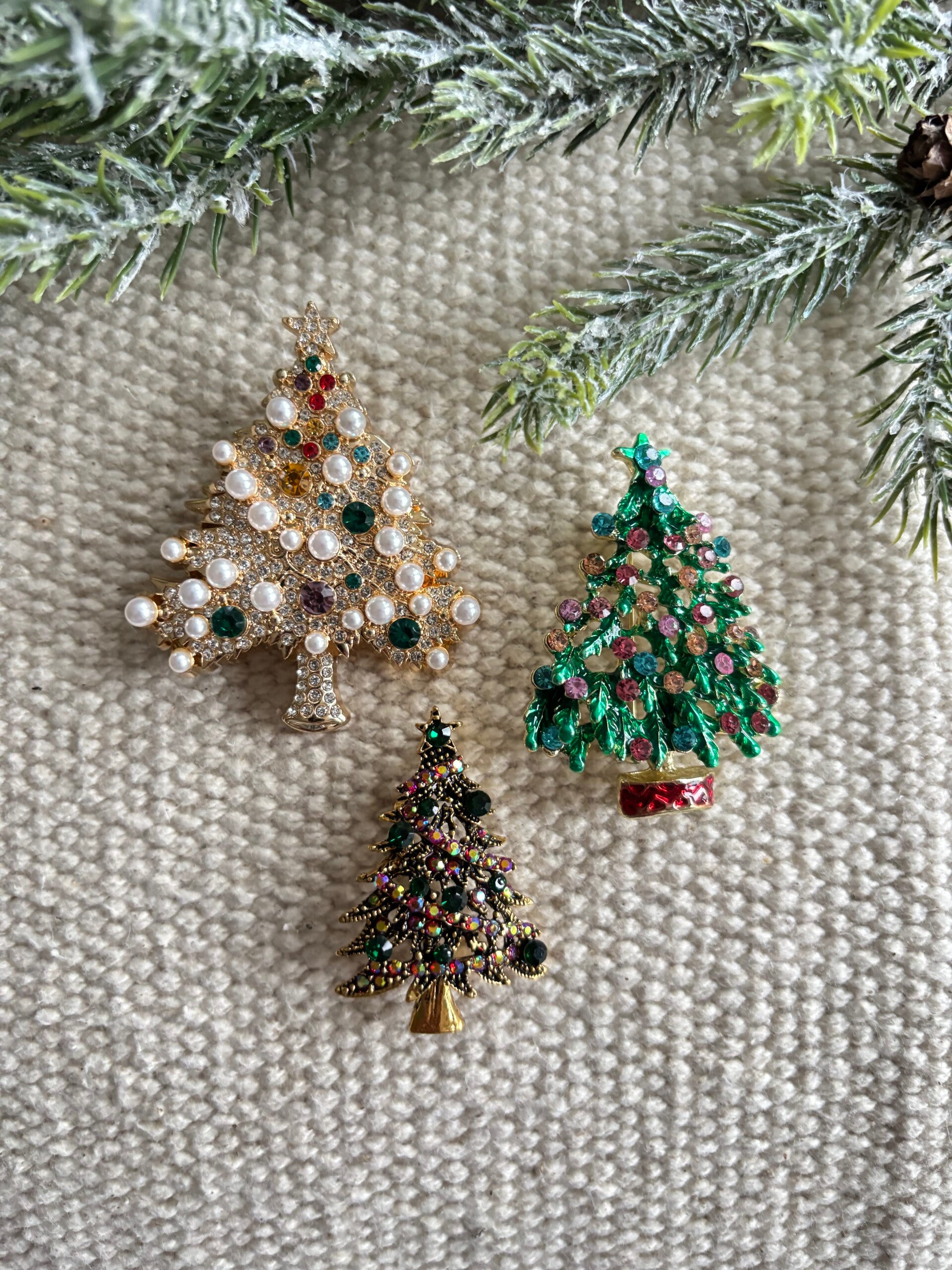 Broches kerstbomen