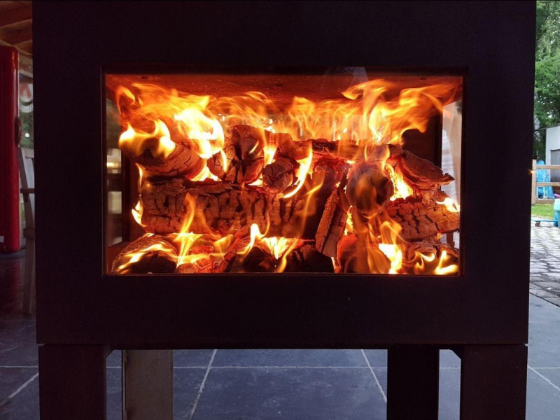 brede tuinkachel in cortenstaal