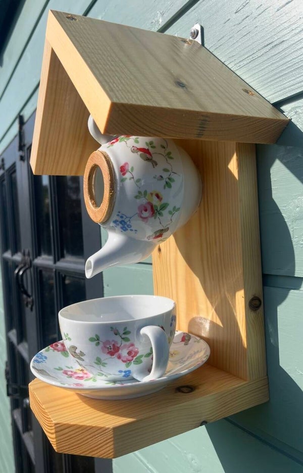 Cath Kidston teapot set garden feature bird feede