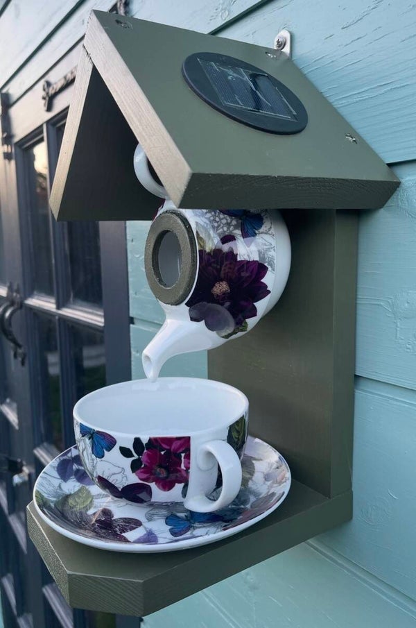 Beautiful floral teapot set garden feature bird feeder with SOLAR light