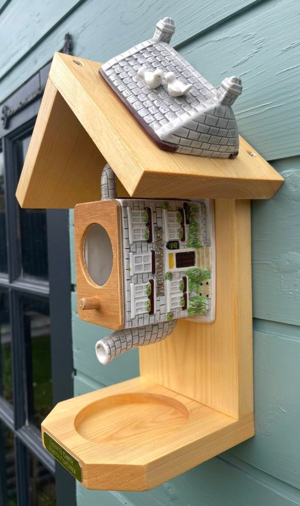 Emmerdale’s wool pack pub teapot garden feature bird feeder