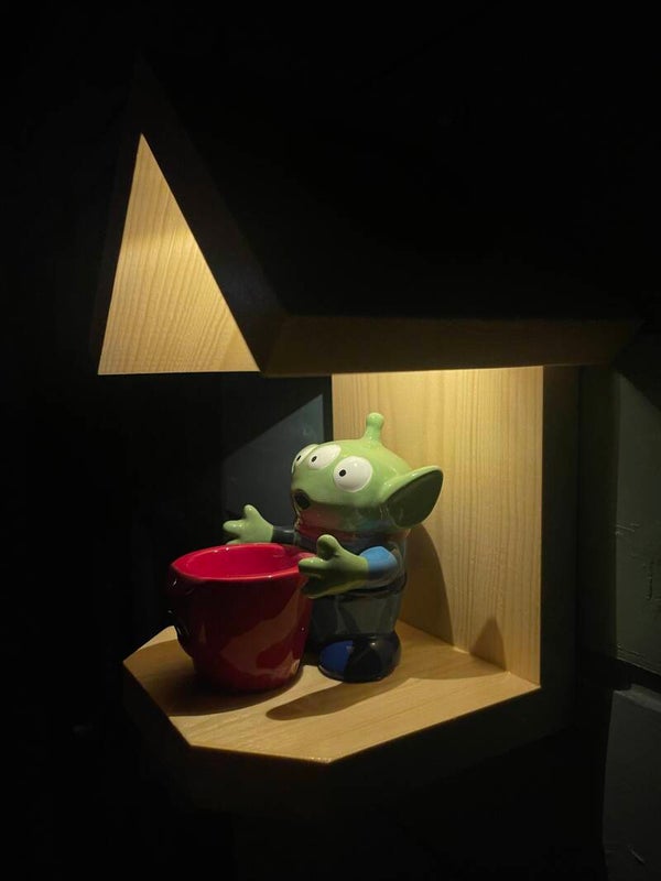 Toy Story Alien egg cup garden feature bird feeder with SOLAR light