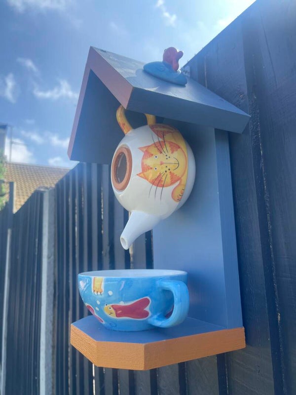 Cat and fish themed teapot set garden feature bird feeder