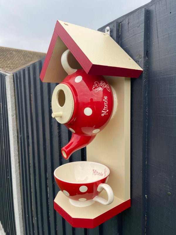 Minnie Mouse teapot set garden feature bird feeder / bird house