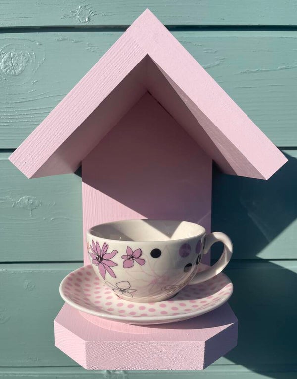 Paper chase floral teacup & saucer garden feature bird feeder