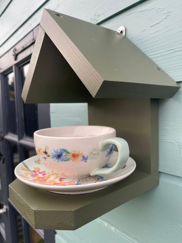 Bees and butterflies teacup & saucer garden feature bird feeder