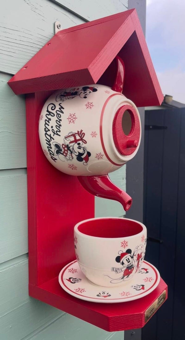 Mickey and Minnie Mouse Merry Christmas festive fun teapot set