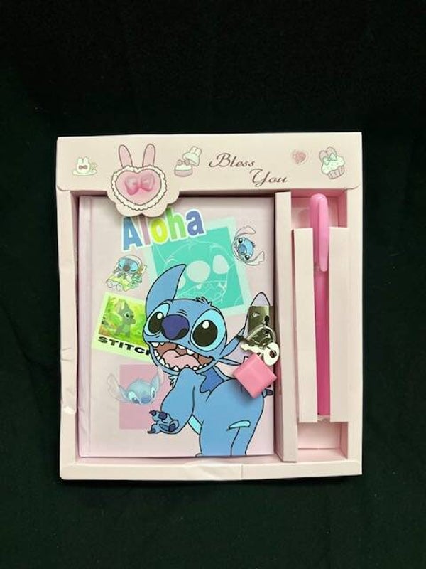 Cahier secret avec cadenas et stylo Stitch