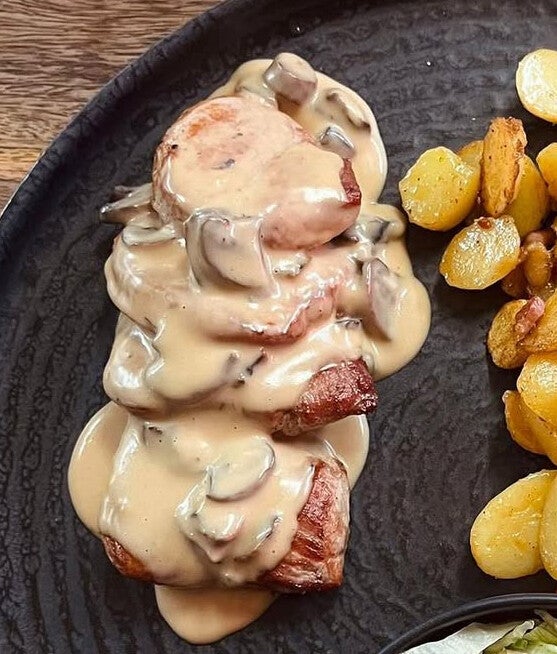 Polędwiczki wieprzowe w sosie śmietanowym 1 kg