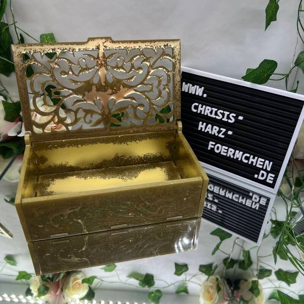 Schmuckkästchen gold