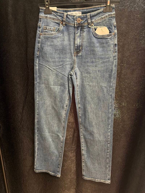 Straight Jeans