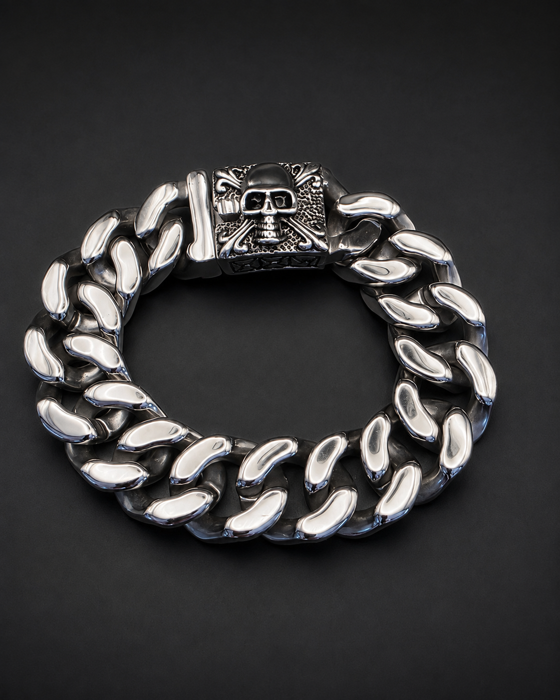 Bracciale Biker a Catena con Teschio e Ossa Incrociate